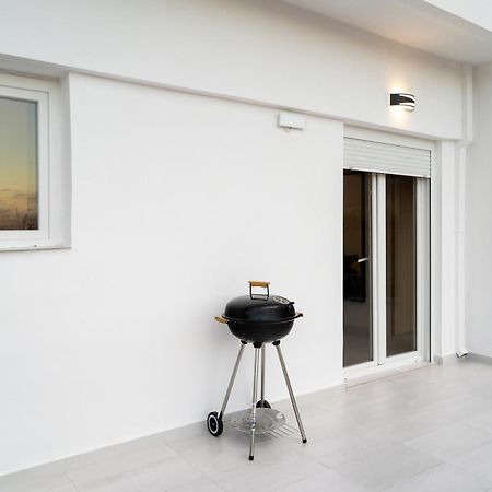 Hydra Apartment Patras Bagian luar foto